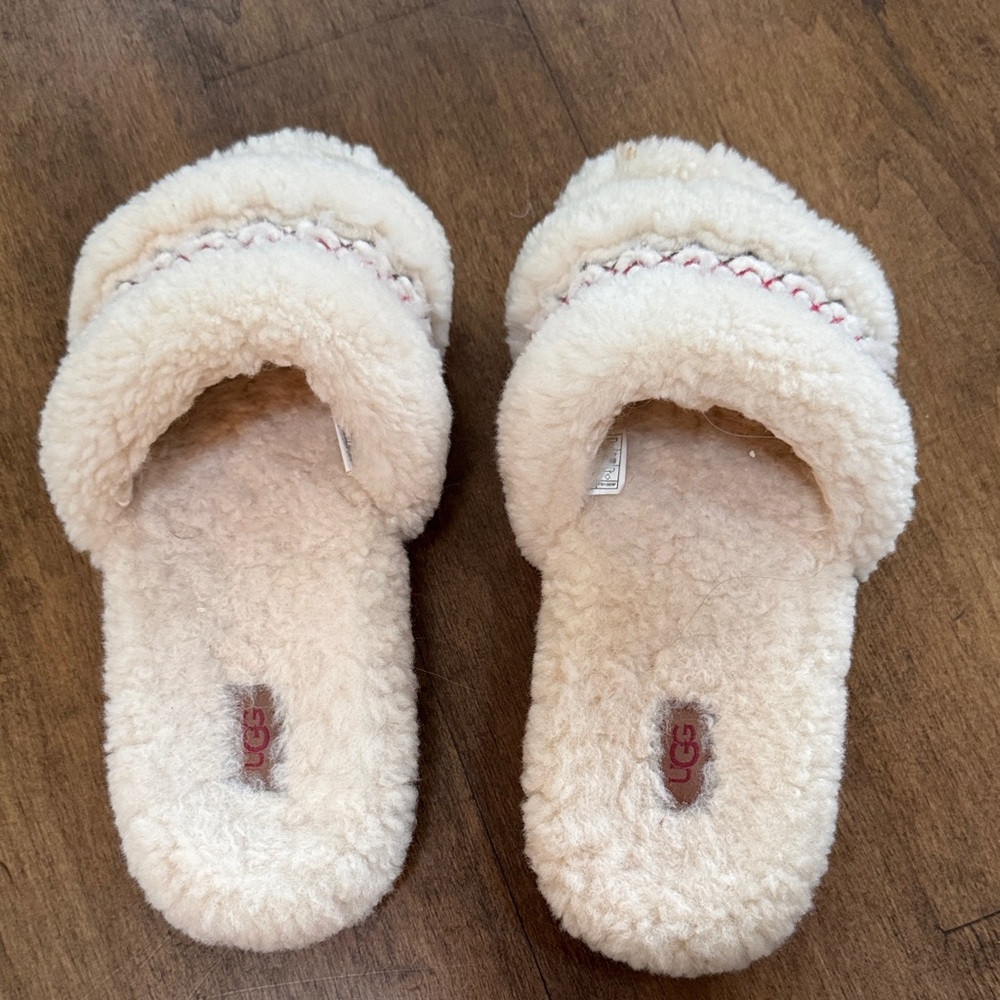 UGG Tan Fuzzy Slide Slippers